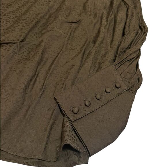 Soft Surroundings Olive Green Leopard Animal Print Viscose Blouse Size L - Picture 4 of 8